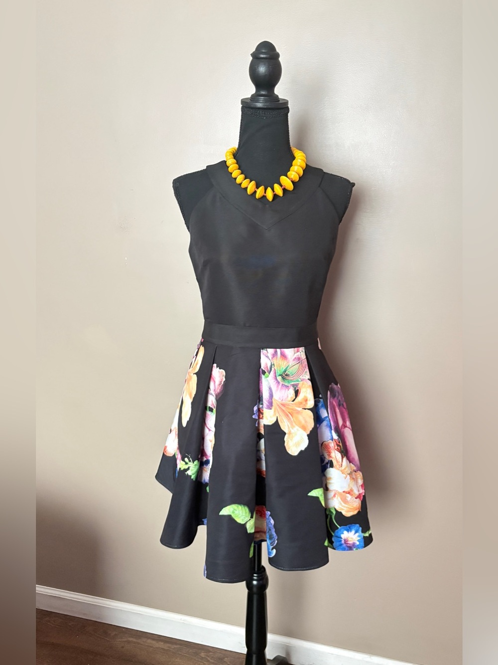 Ted Baker Illusia Tapestry Floral Fit & Flare Skater Dress halter wedding 2 EUC - Picture 1 of 16